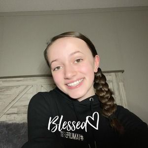 Meet your Posher, Allyssa